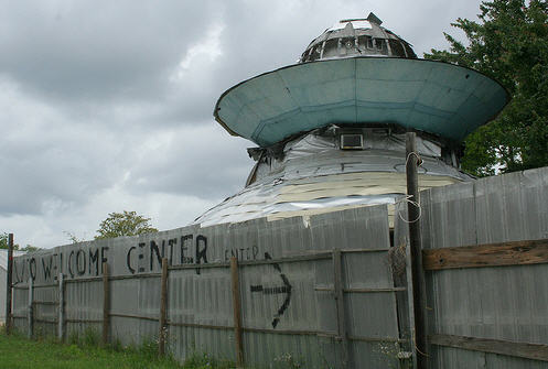 Hjemmelavet UFO..ok, stopper man for den, så keden man sig!